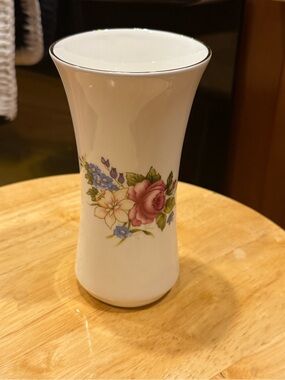 White Floral Porcelain Vase by Royal Vale made in England